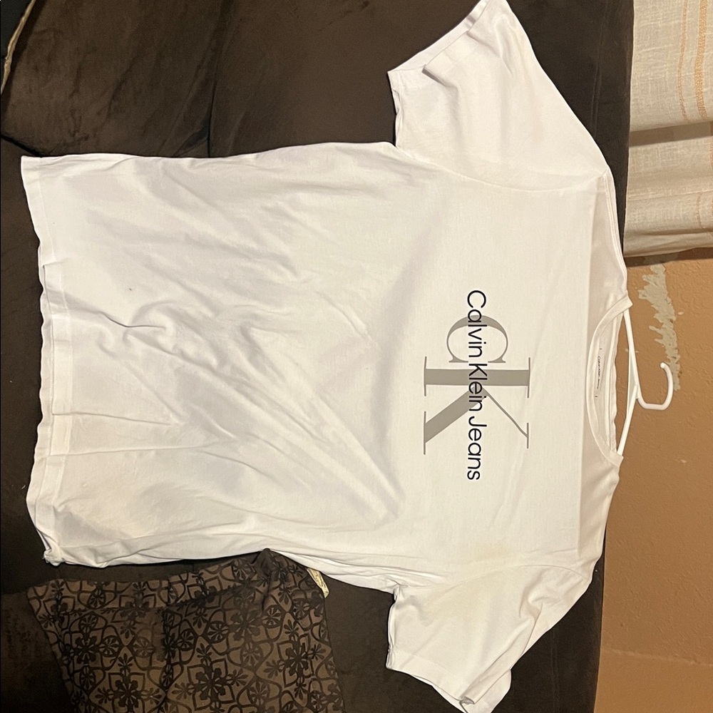Men’s Calvin Klein shirt size small